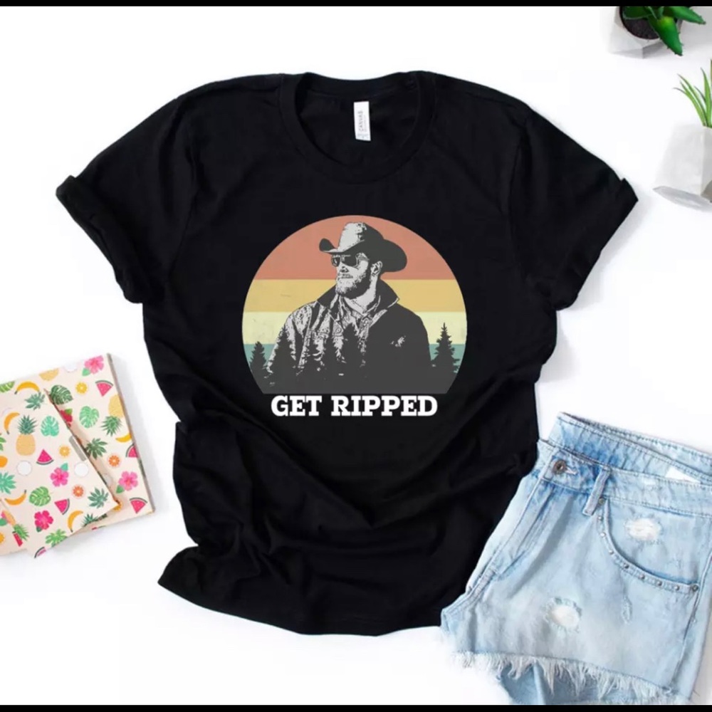 Yellowstone “Get Ripped” T-shirt ♥️